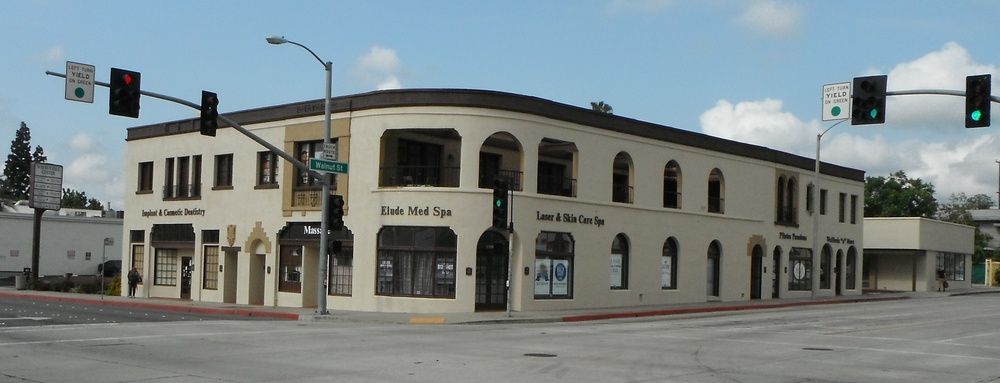Walnut Hill Center: 185 N Hill Ave, Pasadena, CA 91106